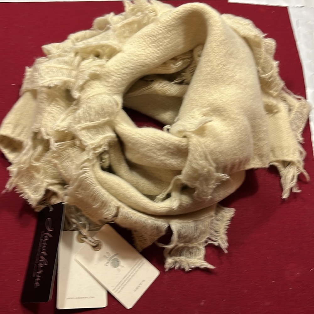 NEW HAWTHORNE cream CASHMERE long knit SCARF 73” long fringe sides LOOK CASHMERE